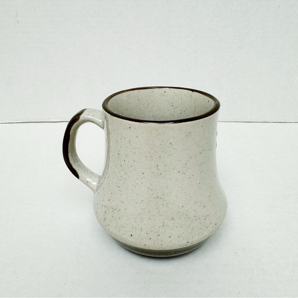 Vintage - Floral Mug - Picture 2 of 4